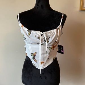 Butterfly top